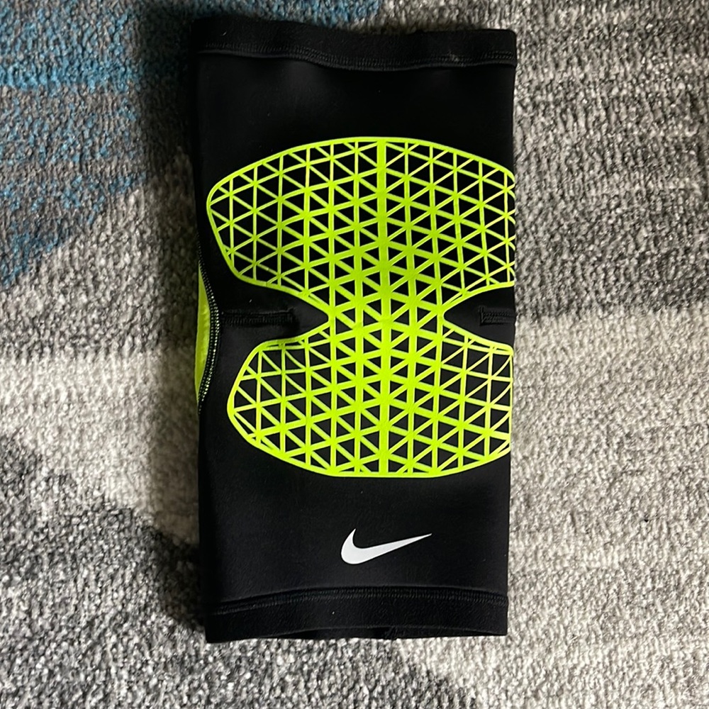 Nike Knee Sleeve L